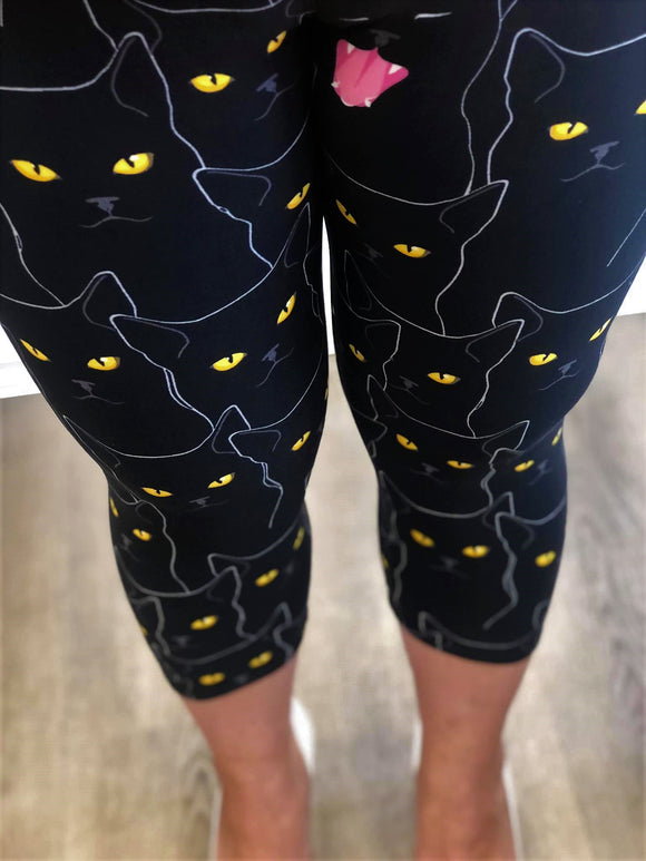 CAT IN BLACK-seyyes-clothing-downtown-lethbridge-shop-store-soft-leggings-high-waist-yoga-wear-comfortable-pus-curvy-petite-tall-women_s-clothing-yql-yqllocal-small-business